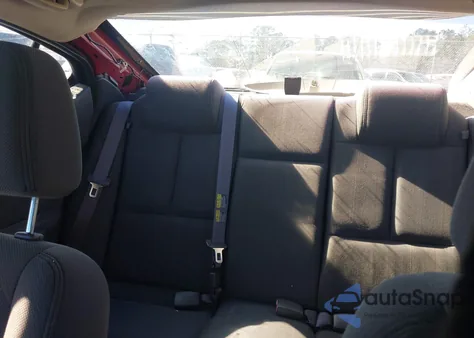 2005 Pontiac Grand Prix z USA, uszkodzony, nr VIN 2G2WP522951228726